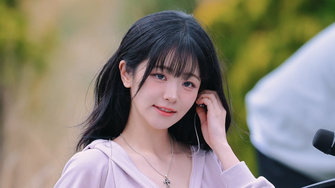 QWER 쵸단 FULL 직캠 / 250419  어디로든 버스킹 '해남 산이정원' / QWER Chodan FANCAM