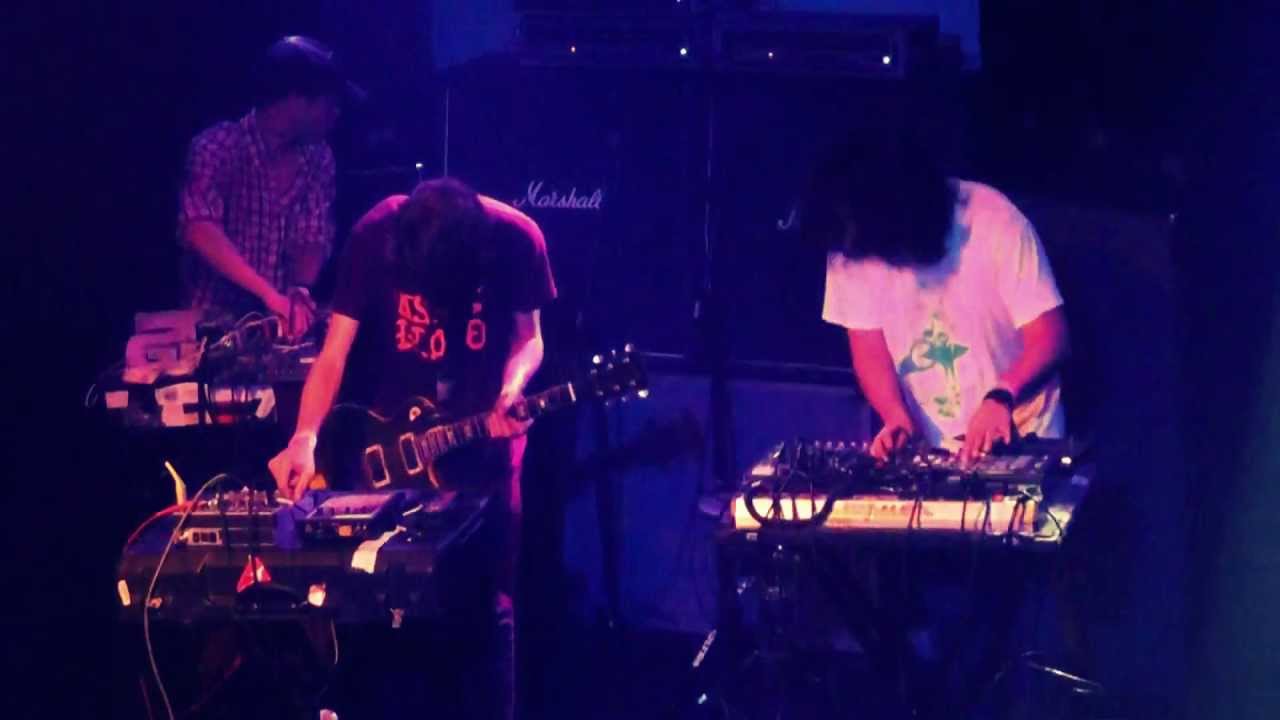 Black Dice - Outer Body Drifter/Rodriguez/Pigs || live @ 013 / Incubate || 14-09-2012