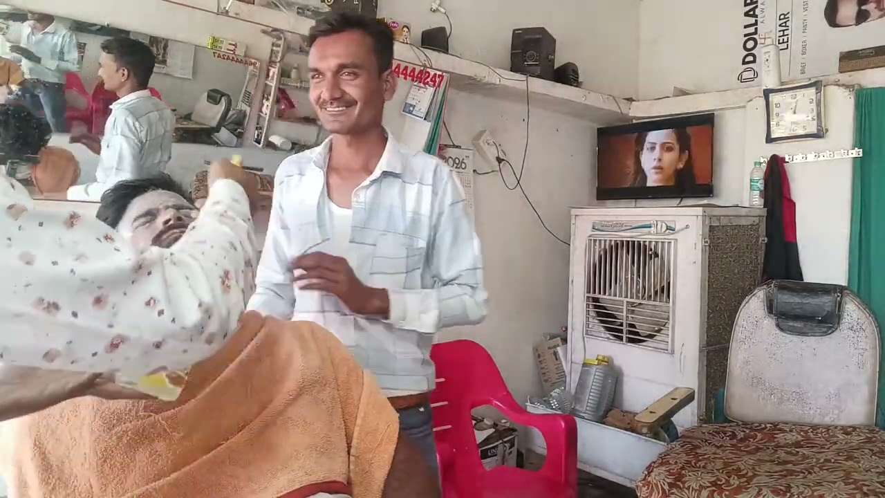 Bnti mama ki seving #नवीन #हेयर #ड्रेसर में 
