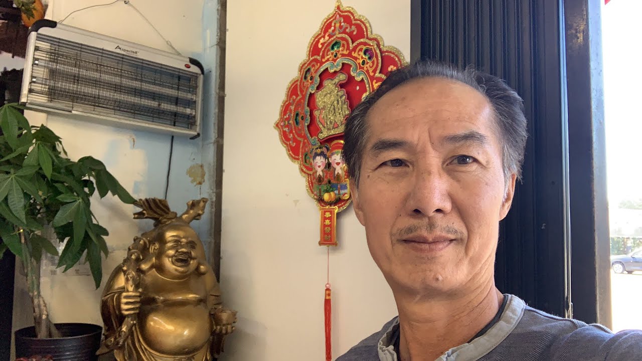 Chợ Việt Hoa ( Chủ Người Việt Nam ) Ở Memphis Tennessee. Đầy Đủ Đồ Ăn Việt Nam