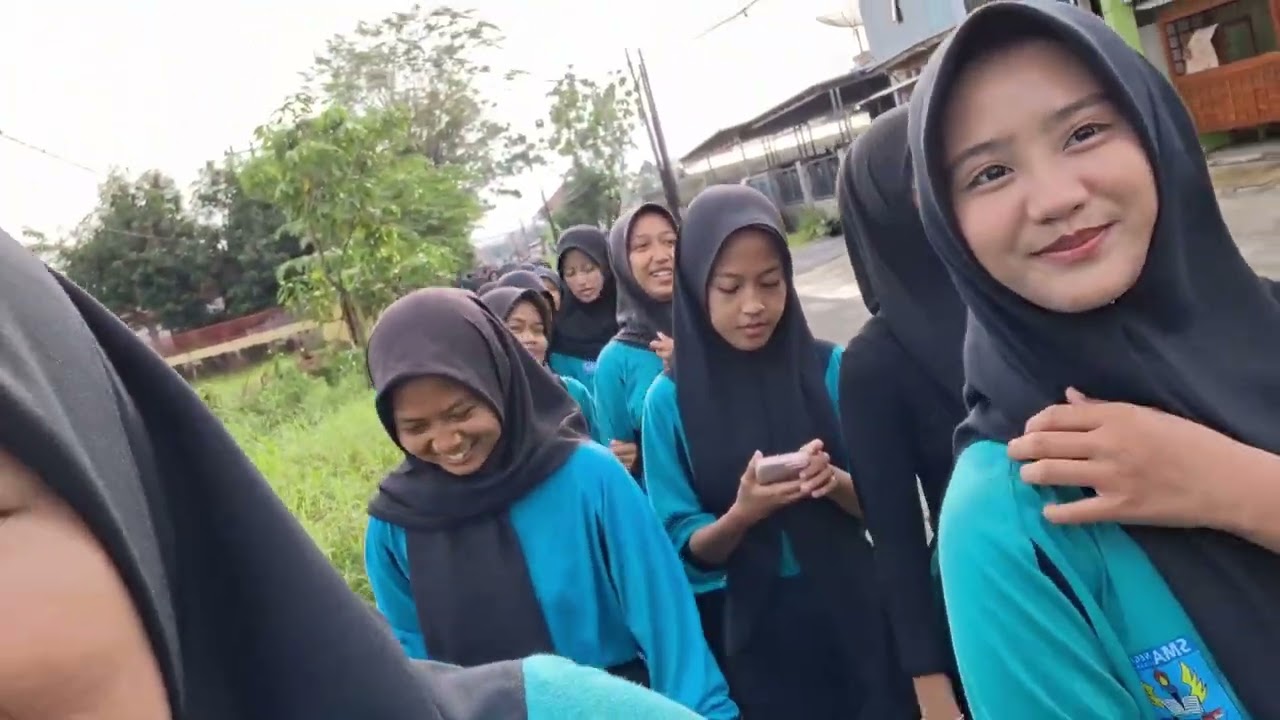 TRAVA GIRL'S JALAN SANTAI EDITION🚶‍♀️🎁