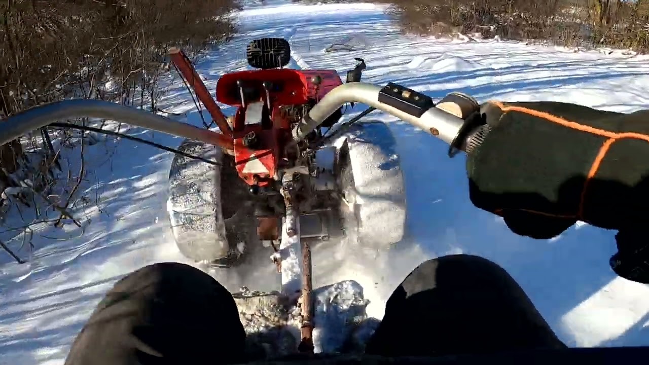Мотоблочні покатухи по великому снігу.
