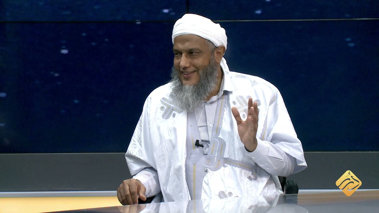 حكم أموال لاعبي كرة القدم ، وهل يؤخذ على الرقية وتعليم القرآن أجر؟ .. الشيخ محمد الحسن الددو