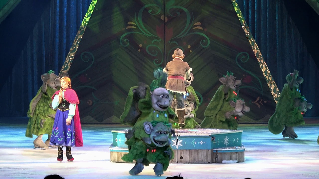 [4K HD] Disney On Ice: Frozen, Trolls Perform Fixer Upper