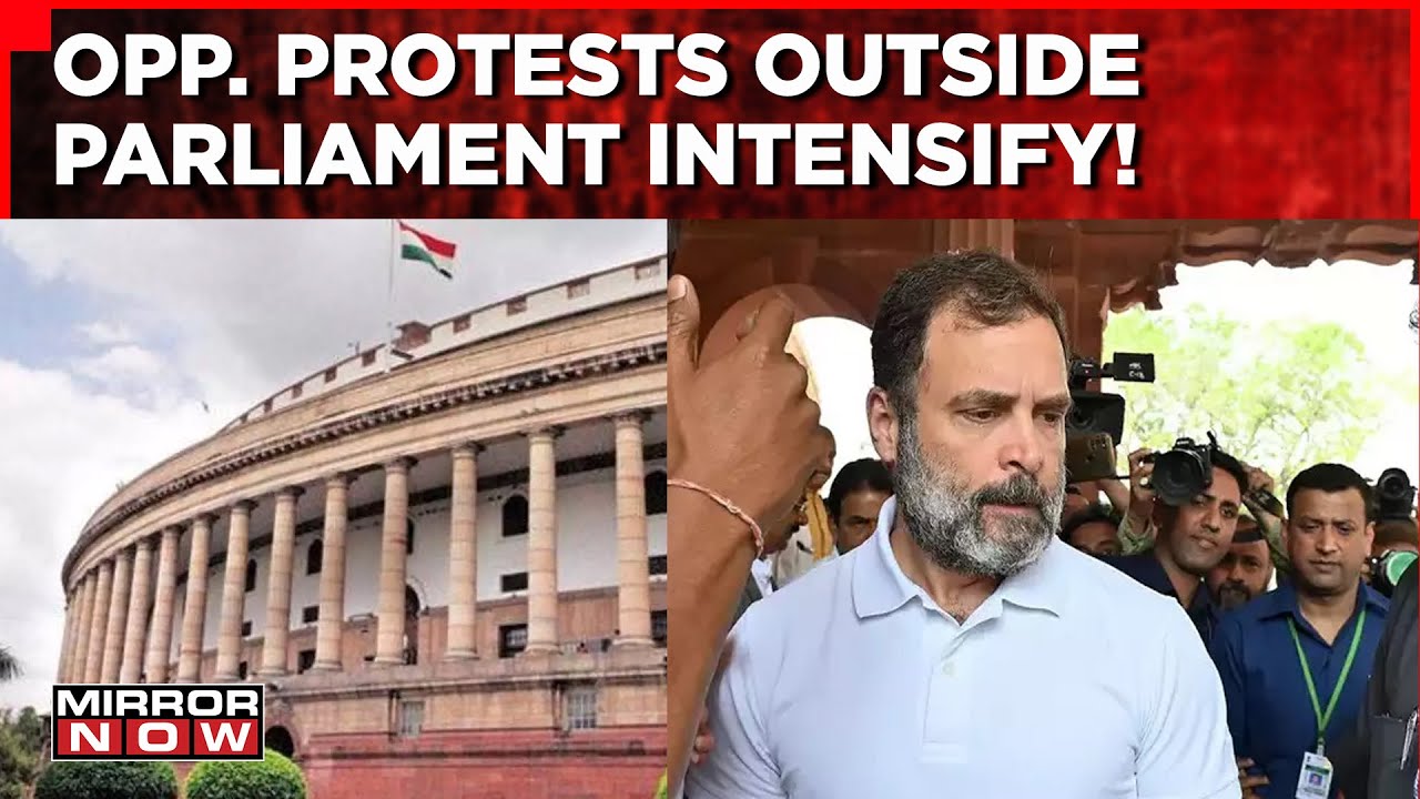 Rahul Gandhi-Sonia Gandhi Joint Protest Outside Parliament | Opposition Attacks Centre |English News