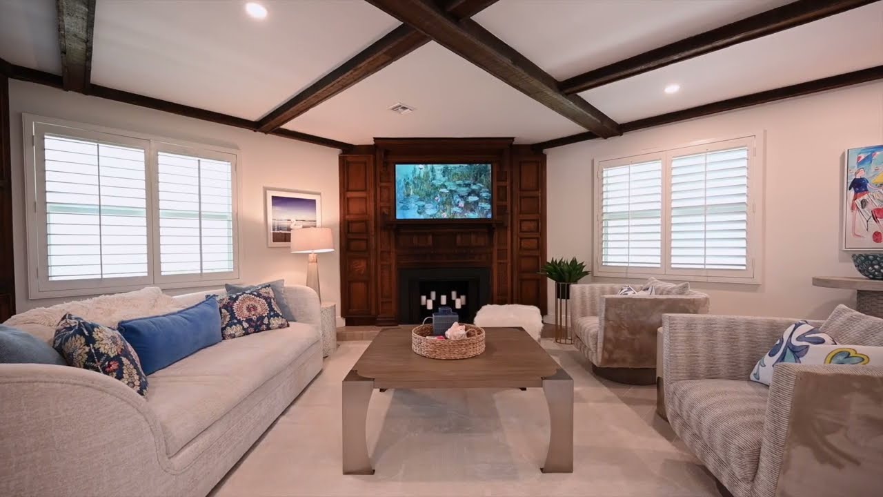 Renovated Home Near Vanderbilt Beach For Sale in Naples, Florida