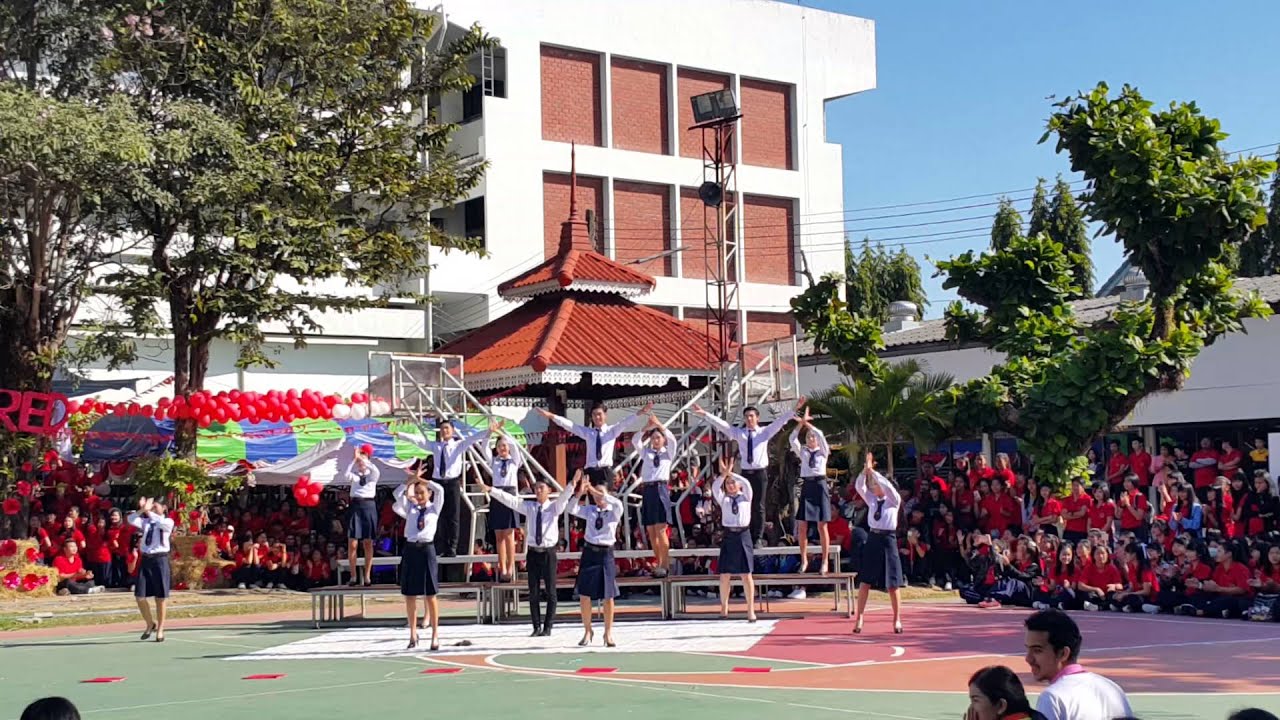 หลีดเชียร์คณะสีแดง วิทยาลัยอาชีวศึกษาเชียงราย เช้า