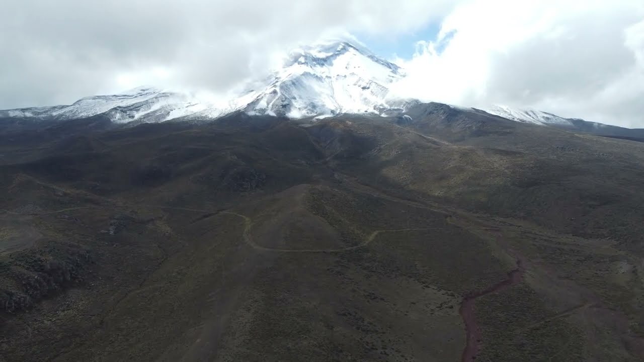 Volcán Chimborazo by drone 4K Ultra HD