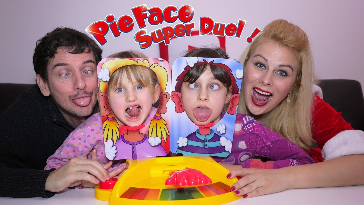 CHALLENGE &bull; PIE FACE SUPER DUEL avec Virginie Fait Sa Cuisine ! - Studio Bubble Tea unboxing
