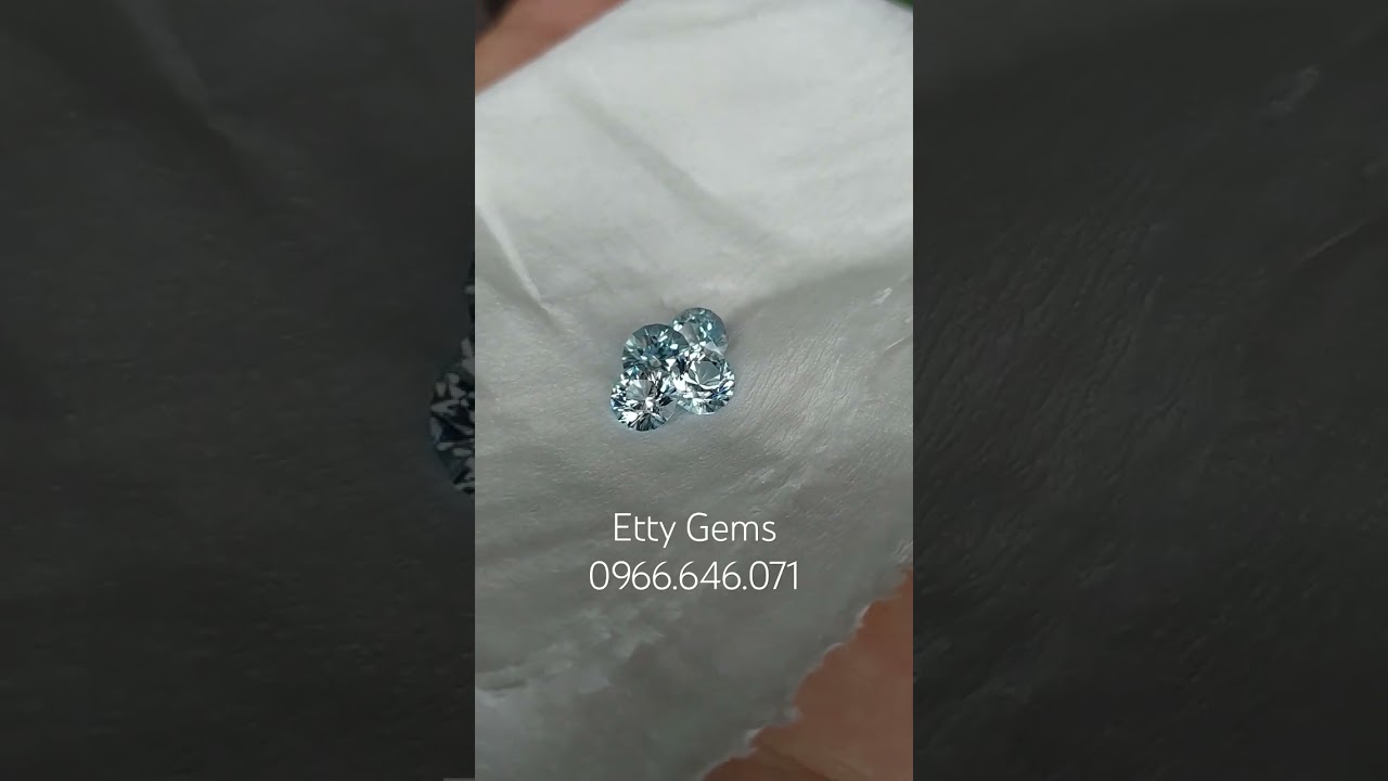 topaz blue #etty #ettygems #topaz #topazblue #diamond