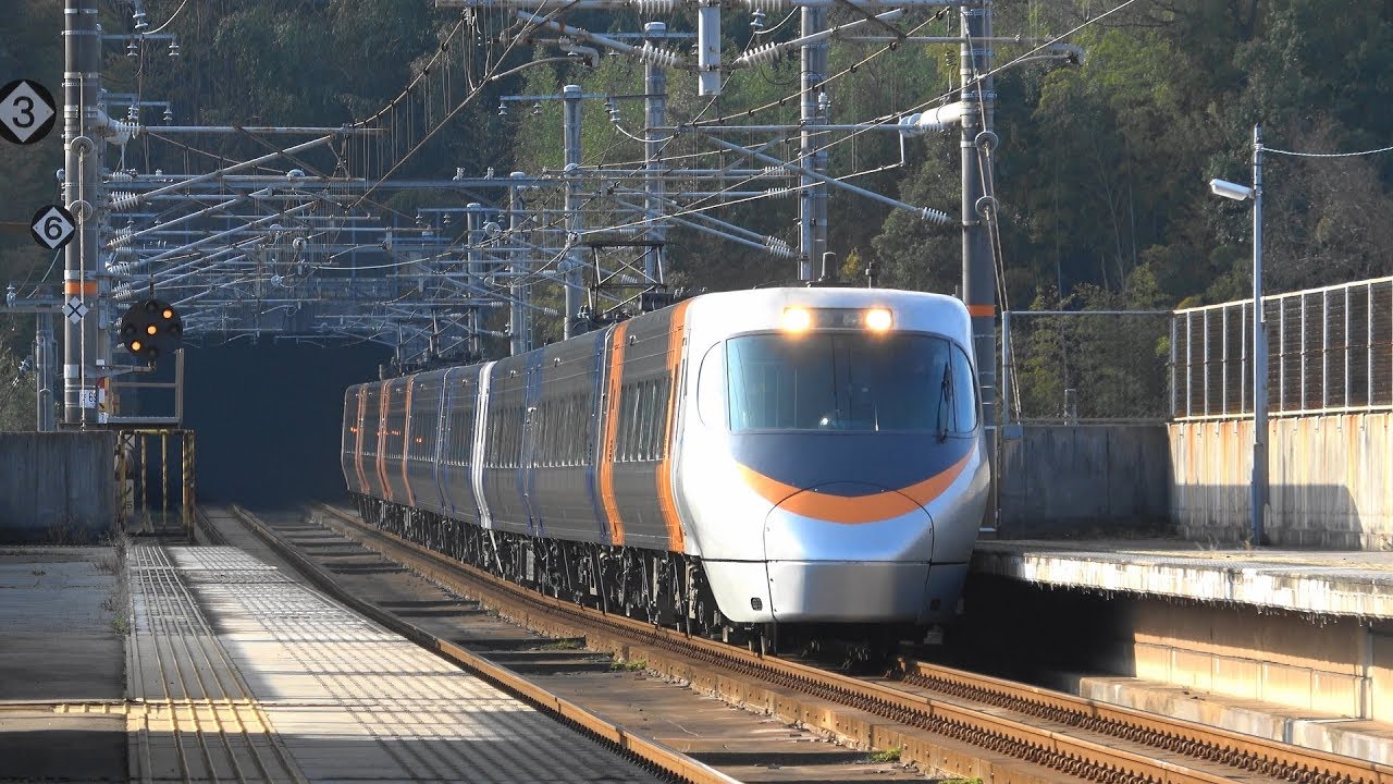 [4K]年末で増結! 瀬戸大橋線 木見駅をさまざまな旅客列車が通過20本