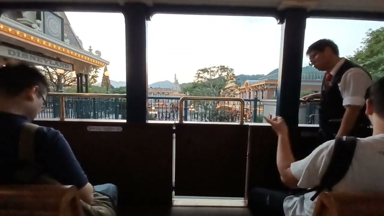 Hong Kong Disneyland Train Full Ride 2023