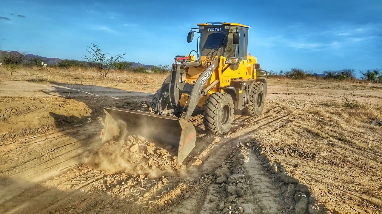 primeiros testes na pequena Forza 928 na piçarra dura
