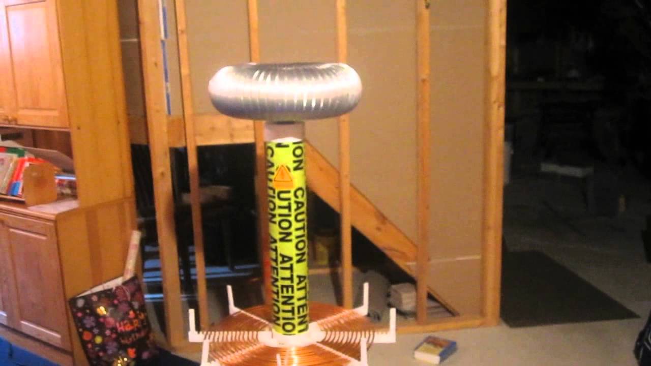 My First Tesla Coil --- amazed with results (15kv 60ma)
