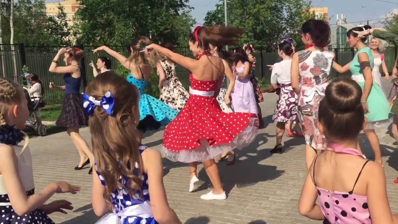 Стиляги - Танец мамочек