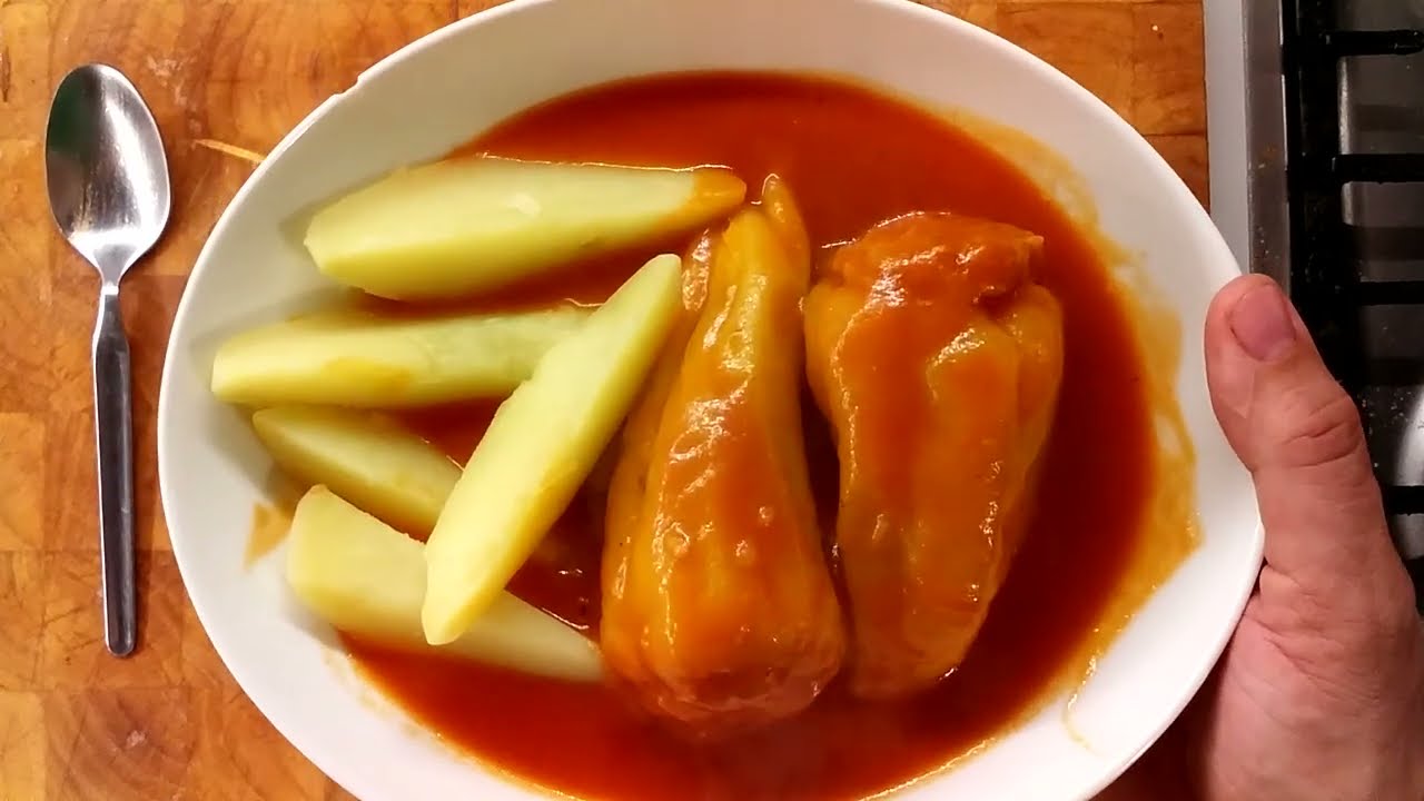 Töltött paprika (paradicsomos húsgombóc) Egy klasszikus étel ismét :-) egyszerű, finom, laktató :-)