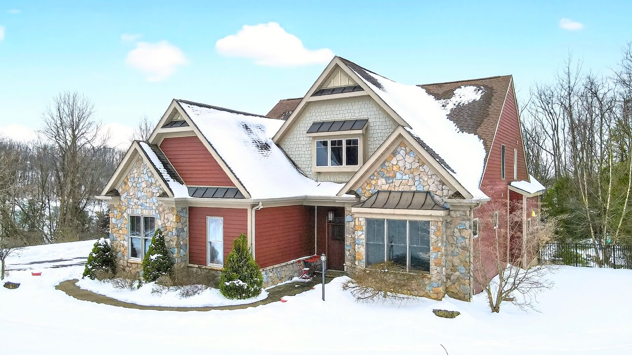 85 Ryans Ln Rostraver Township, PA 15012