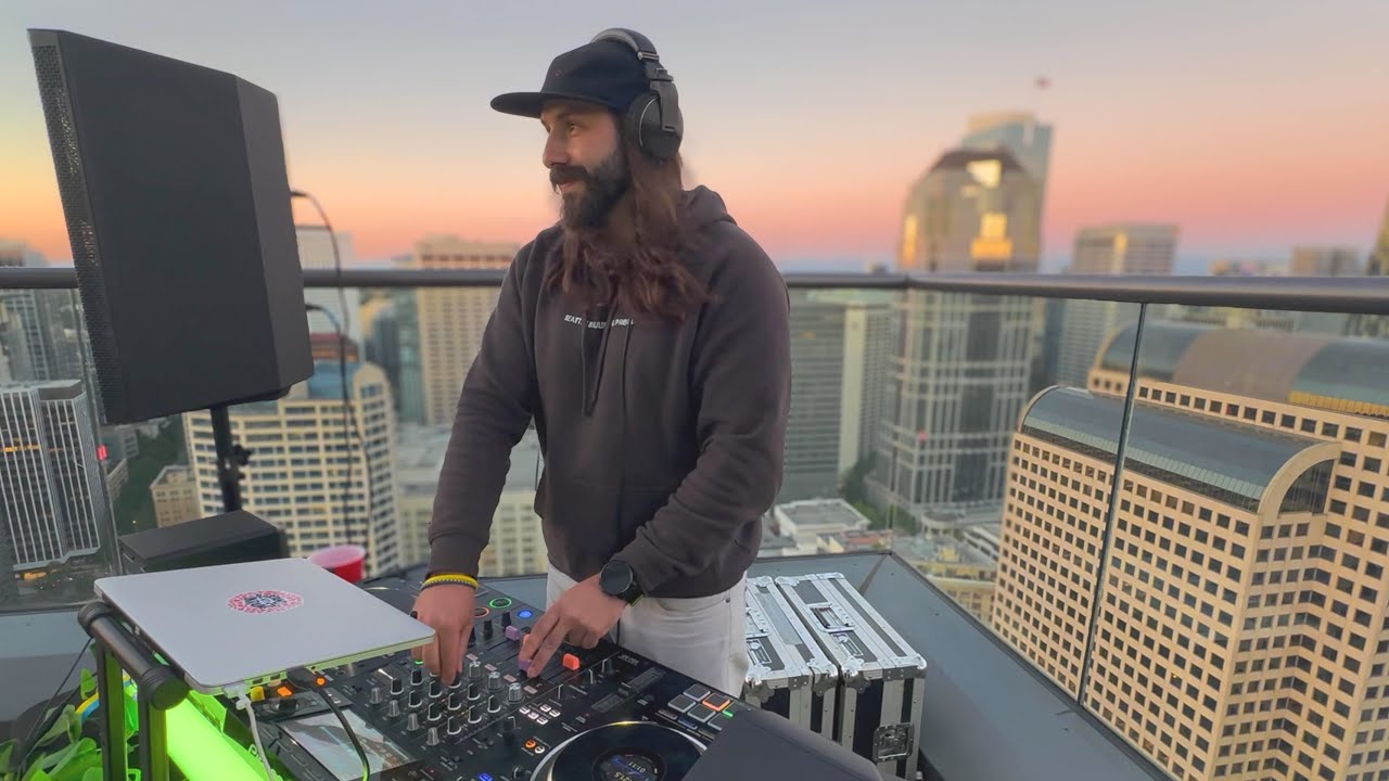 Melodic House Mix by Costas | Sunset Chill in Seattle