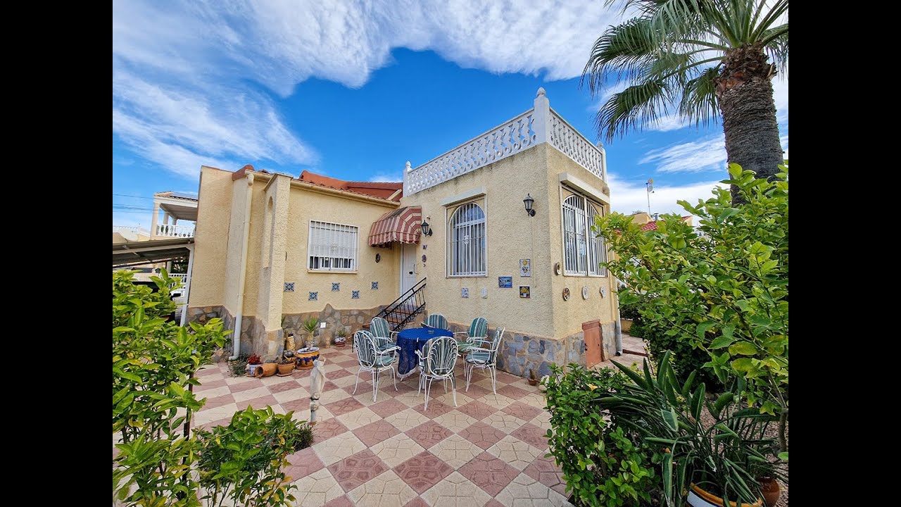 Haus in La Marina in Top Lage - Spanien