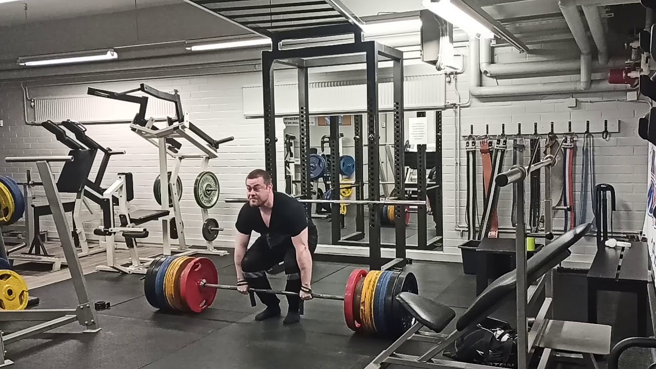 420kg deadlift