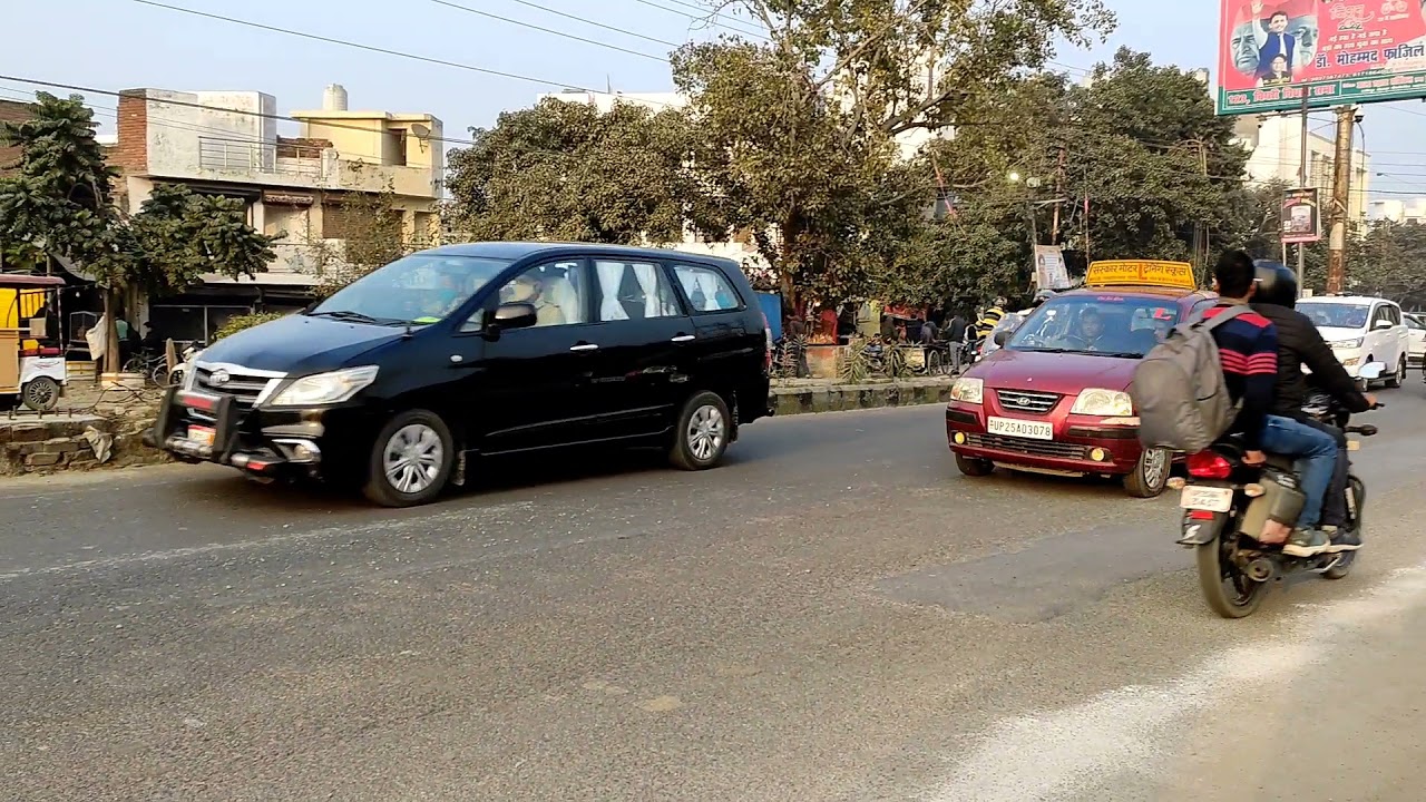 DM and SSP car convoy Bareilly.