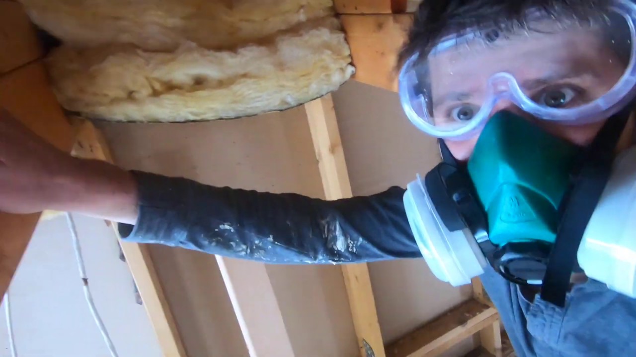 Mold Mitigation - Spraying Vinegar