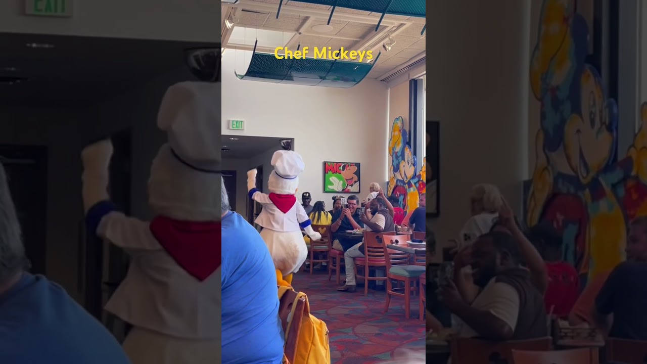 Chef Mickey&rsquo;s DONALD | Walt Disney World Sights and Sounds | WDW #shorts #duck #disney #dance