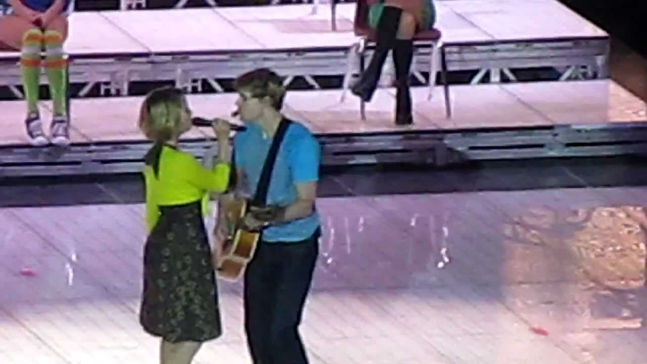 Lucky- Glee Live
