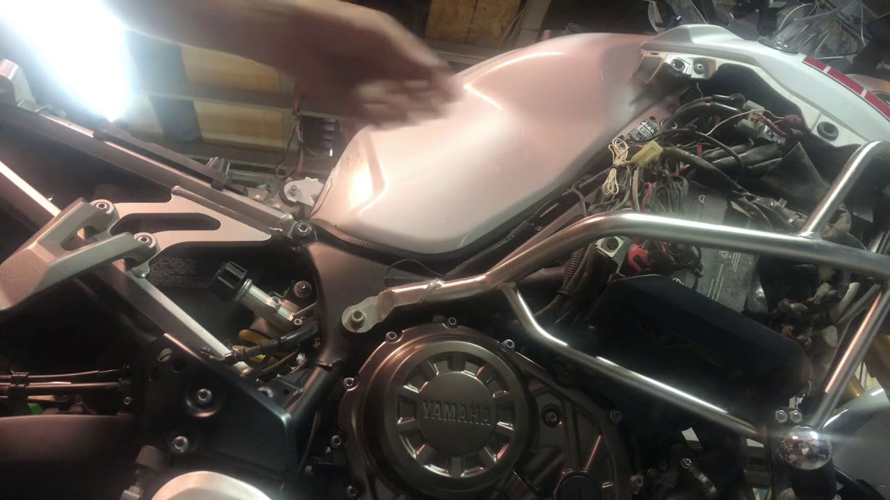 Garage time, air filter change on Yamaha Super Ténéré.