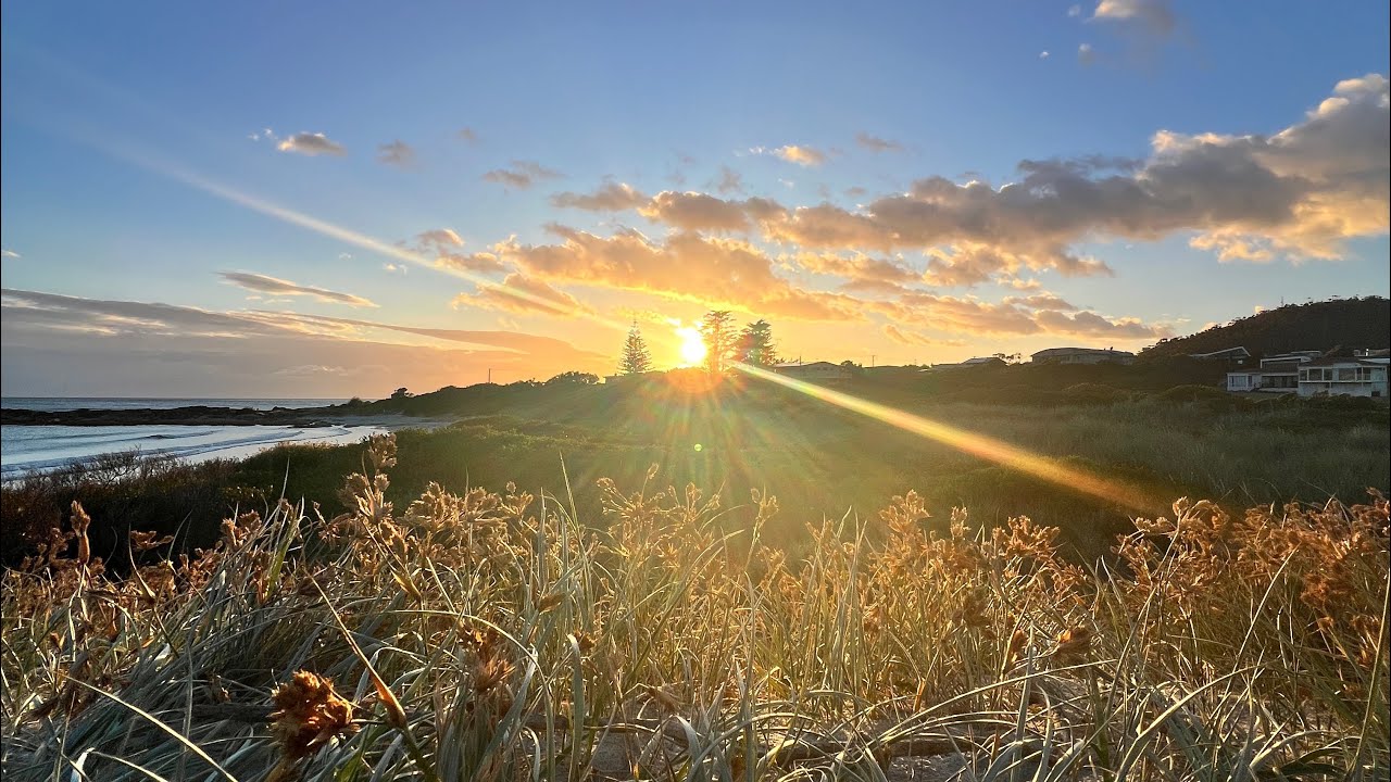 Sunrise at the most beautiful unexplored place, intense music for deep exercise. Enjoy!!