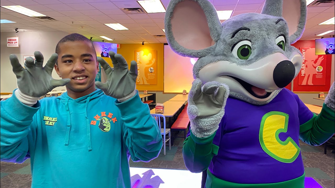 Chuck E Cheese Halloween BOO-tacular Boo-tastic dance 2024  #chuckecheese #autismacceptance
