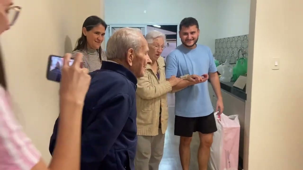 A REAÇÃO DOS AVÓS NA CASA NOVA DO CAIO