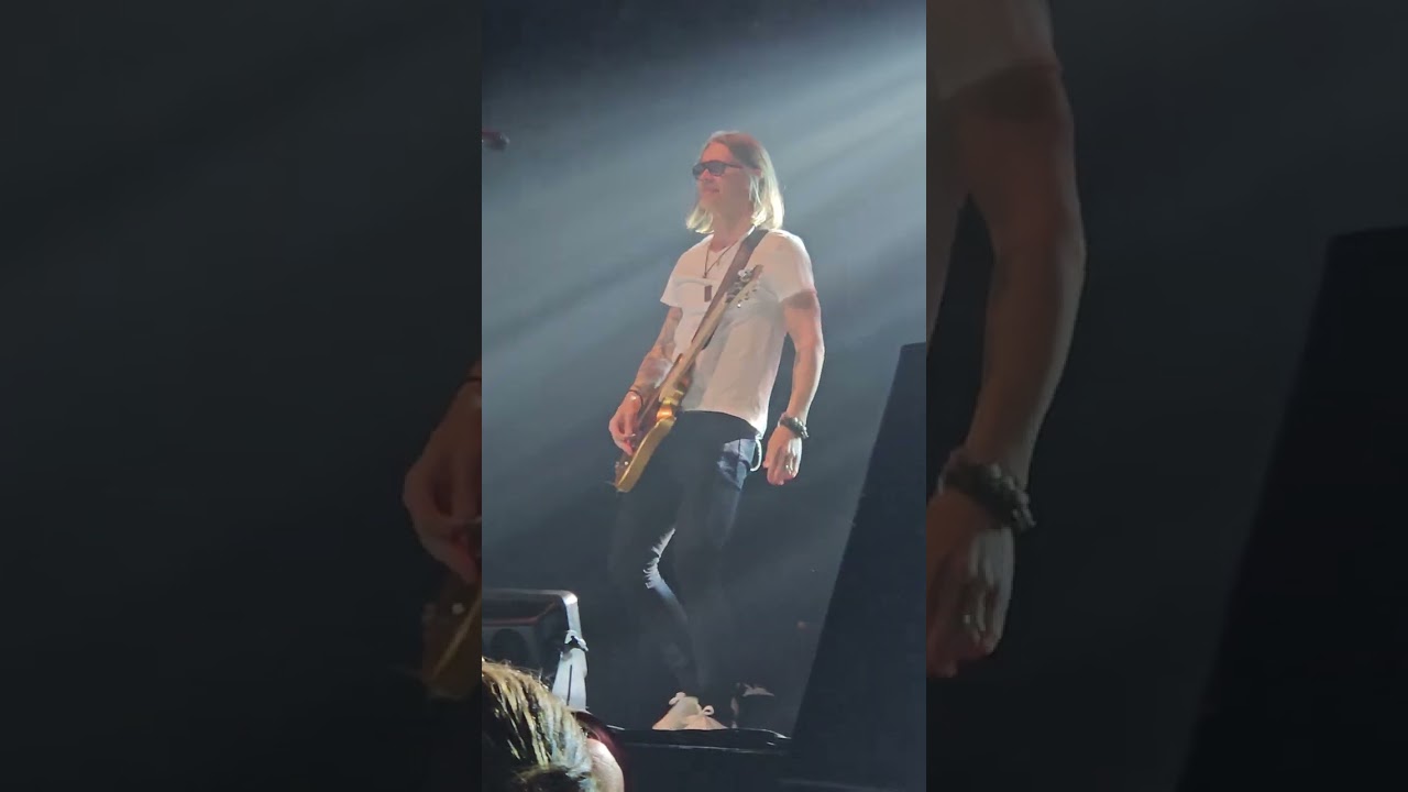Alter Bridge live at Rockhal, Luxembourg on 15.2 26 - Don't close your eyes