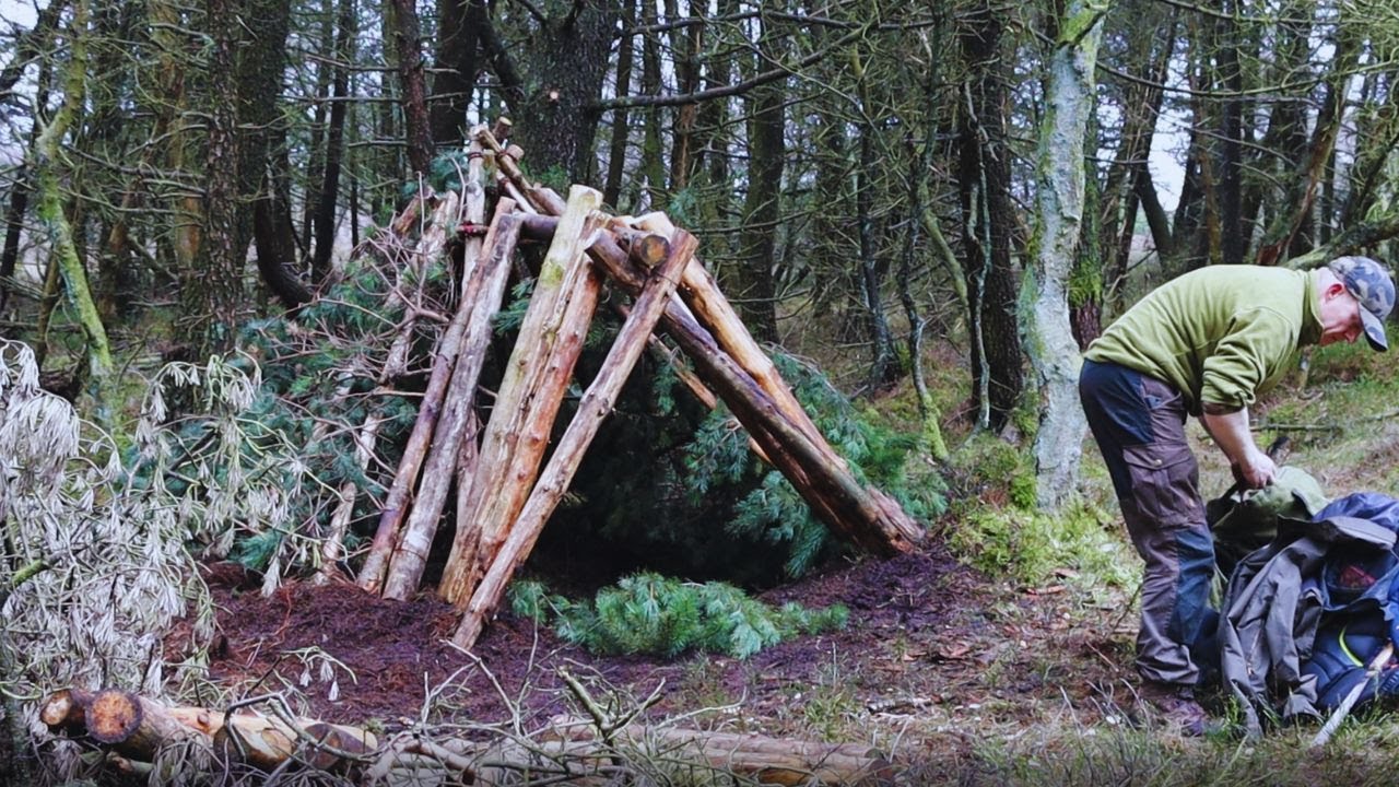 Building a Bushcraft Wickiup | Tipi Shelter | Part 2