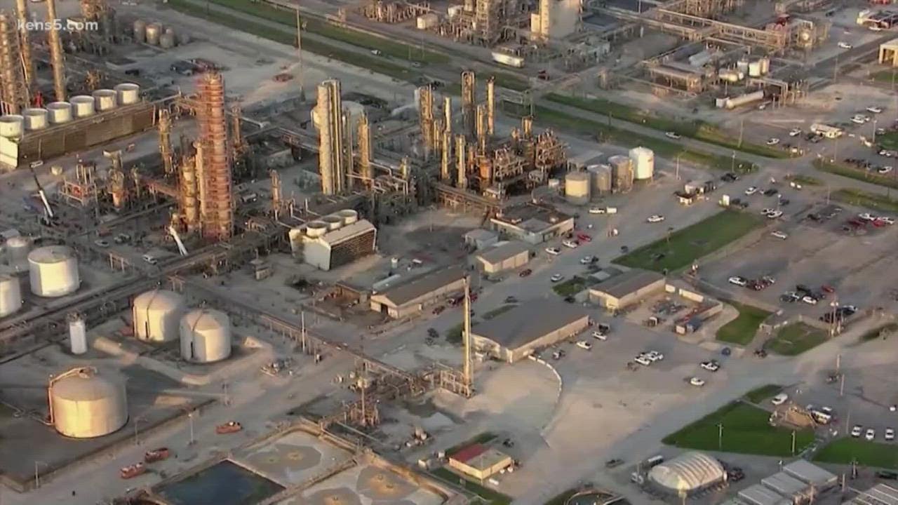 One of the largest oil refineries in the US is closing down