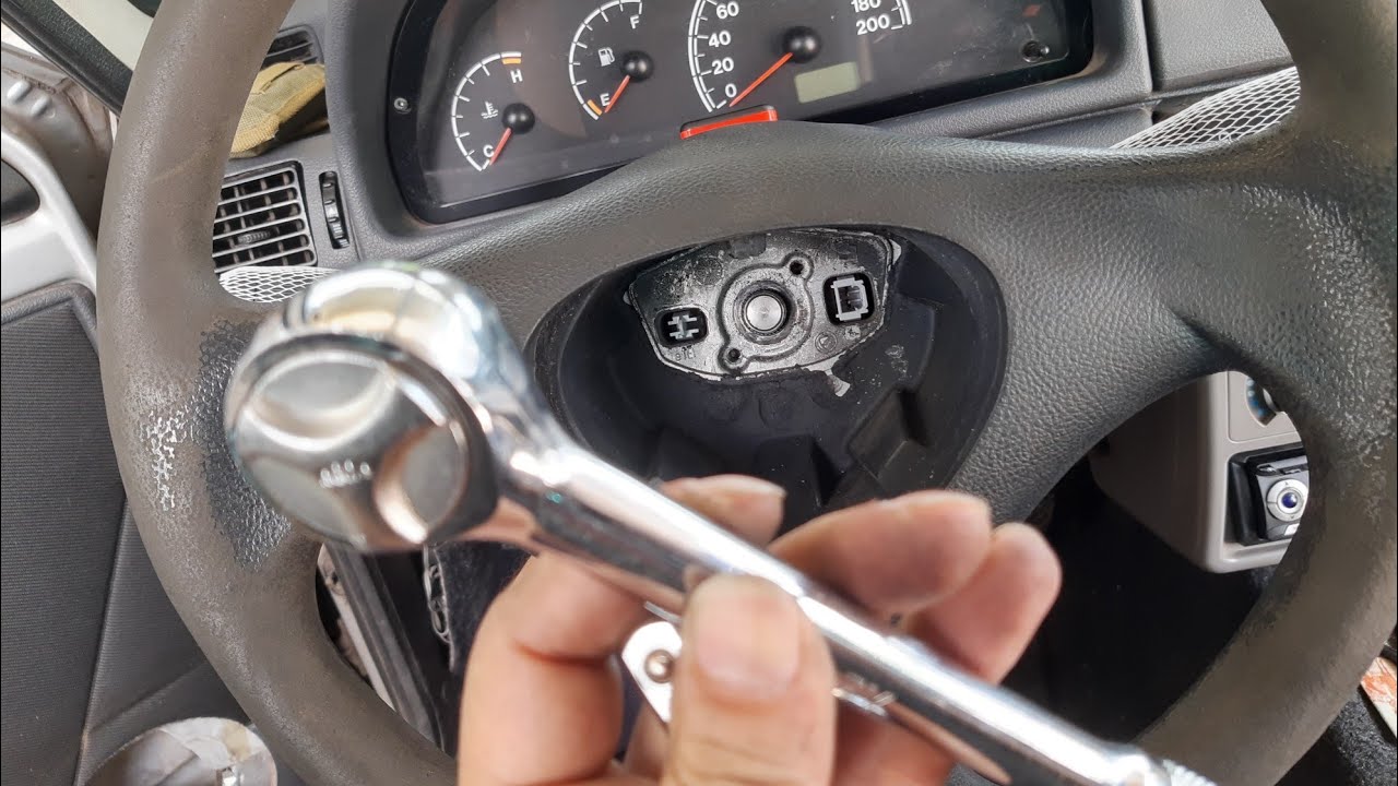 fiat uno fire 1.3, así se cambia el conmutador de luces, una pabada, no gastes tu dinero!