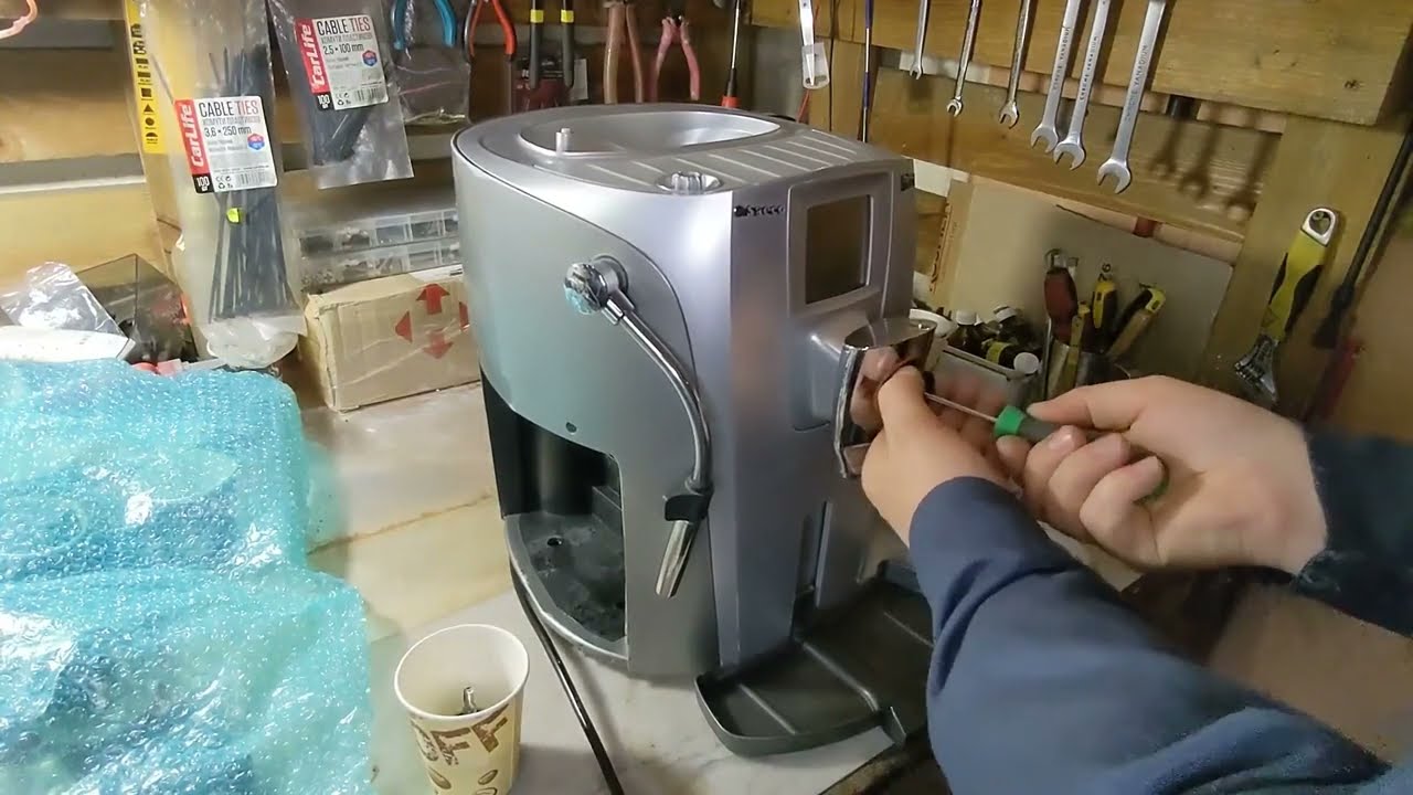 Кофемашина Saeco Talea Touch. Проблема с кофемолкой, разборка ремонт.
