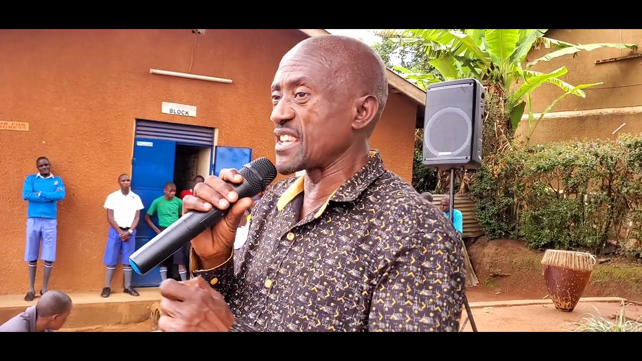 AMATIKKIRA GA KABAKA ( NKOBAZAMBOGO WAMPEEWO NTAKKE SS)