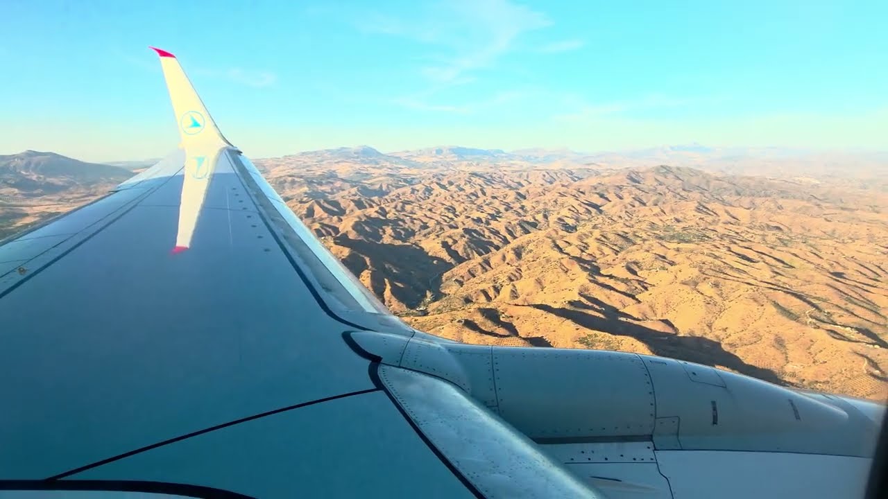 Luxair Boeing 737-800  |  Landing in Malaga Costa del Sol {LEMG/AGP} 🇪🇸