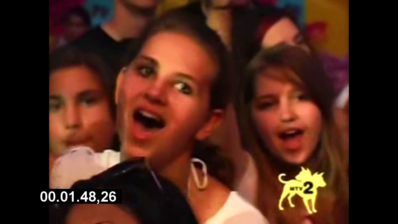Boys Like Girls - Thunder (Live MtvU VMA Tour'08 @Sixflags)