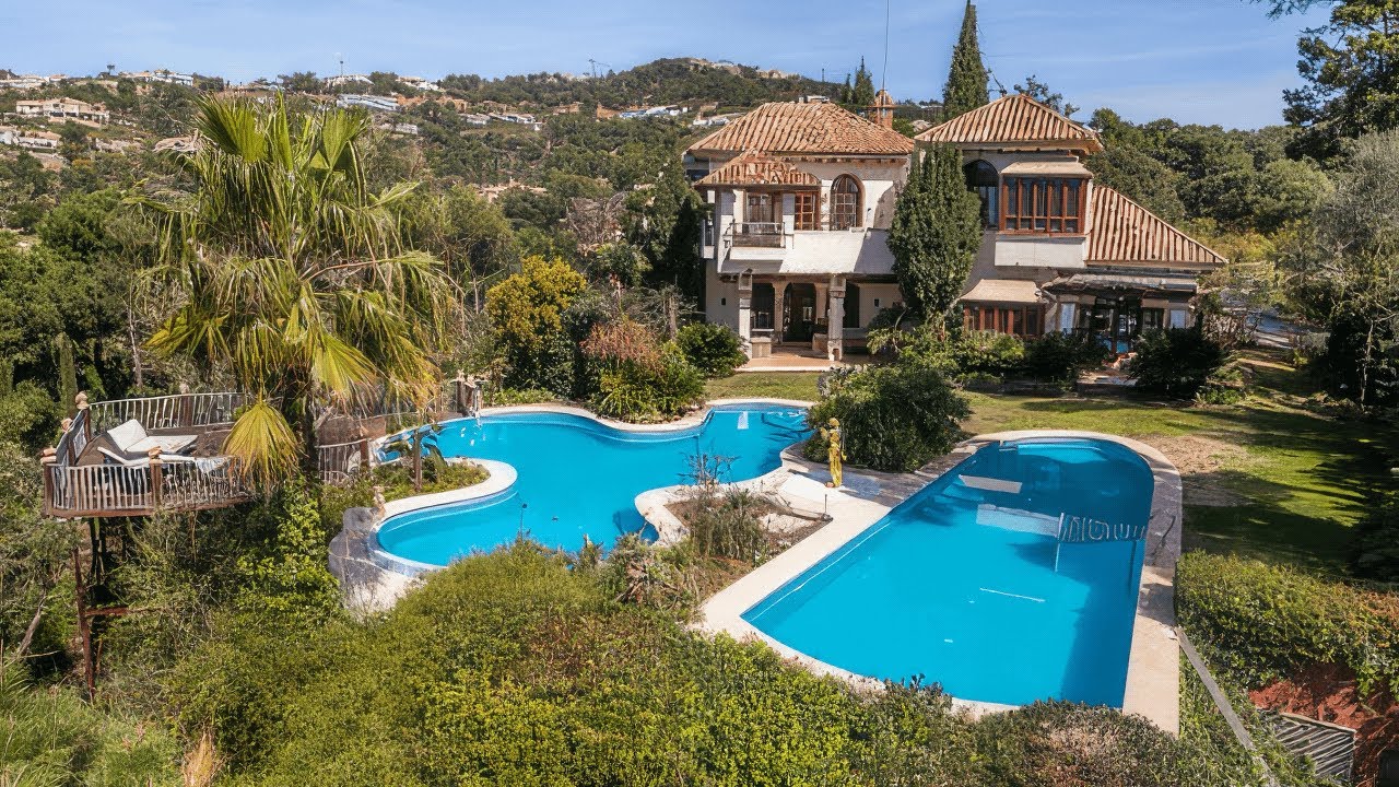 ИНВЕСТИЦИЯ! 5 850 000 € Вилла LA ZAGALETA в Марбелье DV2673