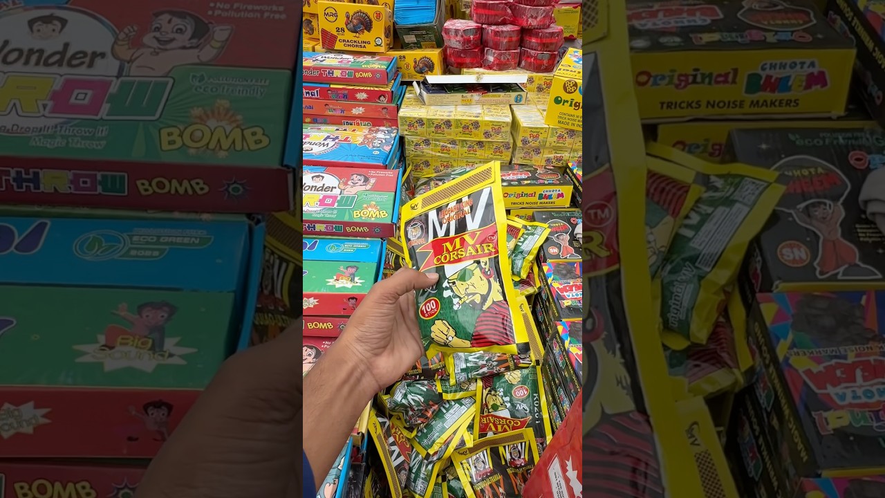Cheapest Crackers Price in Delhi NCR 2025 | Sadar Bazar Diwali Shopping | Diwali Crackers 2025