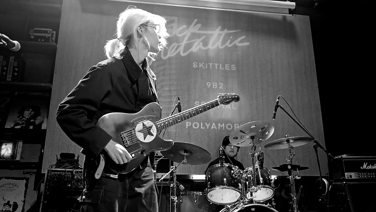 POLYAMORY 폴리아모리 밴드 260130 Black Metalic
