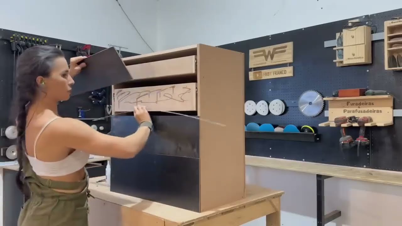 VEJA QUE IDEIA BRILHANTE COM MDF NA MARCENARIA.