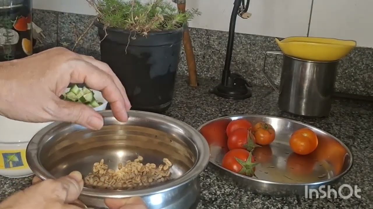 Surprise salad 🥗! Content recipe!Healthy! Ytshorts! Viral! Kirtana kitchen diaries! 