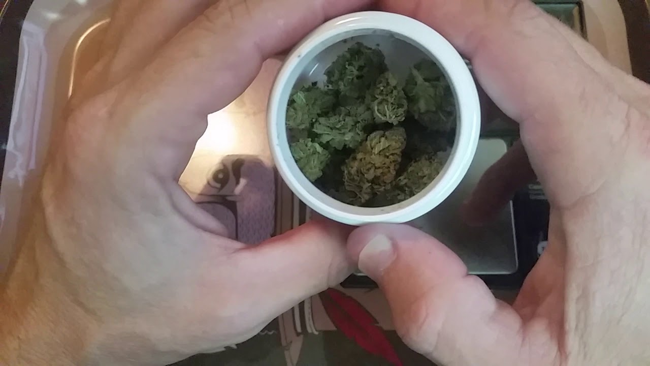 Curaleaf's 19.1% Grape Diamonds