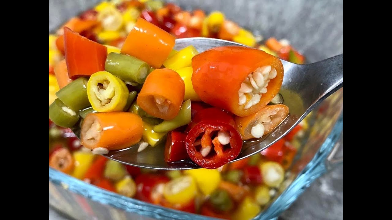 Ljute papričice u ulju, Hot peppers in oil, Peperoni in Öl