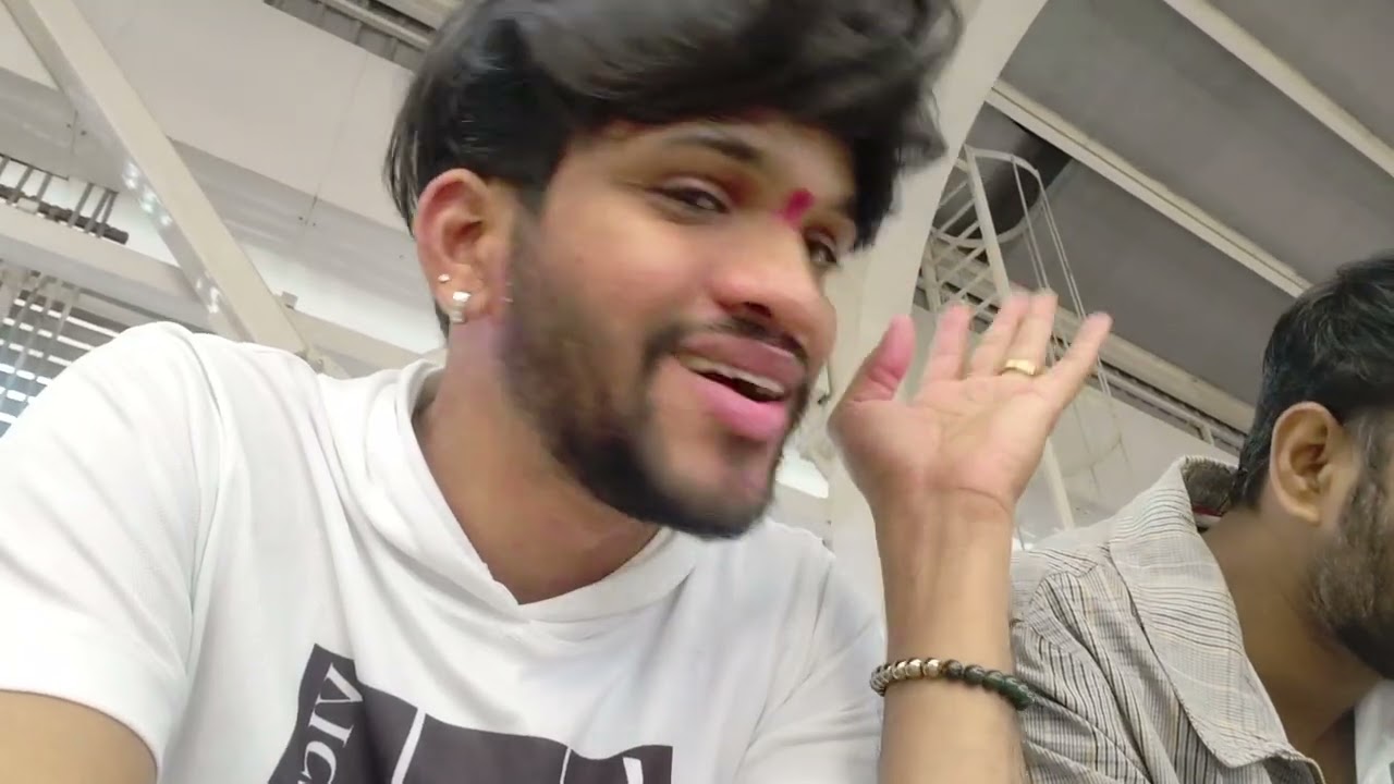 ANGARKHI CHATURTHI par mai gaya 🙏dagdusheth mandir 🙏 Gay life vlog 2