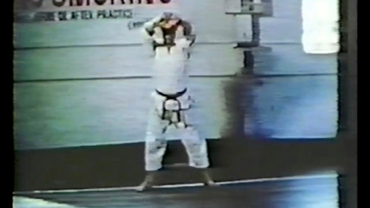 Seikichi Iha, Hanshi, 10th Dan. KUSANKU DAI kata.
