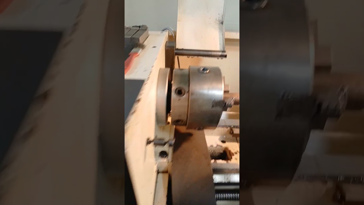 Definir o passo da rosca e alinhar o inserto - escantilh&atilde;o.